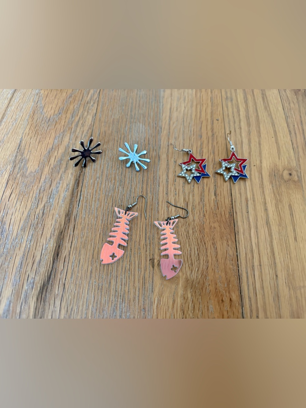 3 pair earrings lot Fourth of July acrylic iridescent fishbones delias
